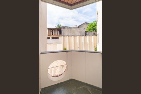 Sacada de apartamento à venda com 3 quartos, 73m² em Vila Bertioga, São Paulo