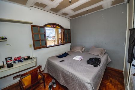 Casa à venda com 3 quartos, 250m² em São João Batista (venda Nova), Belo Horizonte