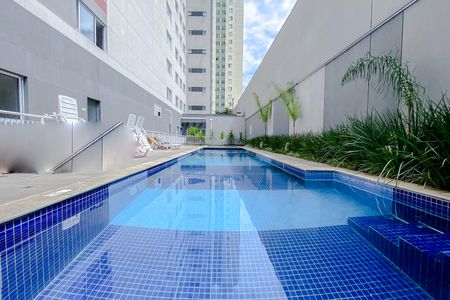 Apartamento à venda com 19m², 1 quarto e sem vagaÁrea comum - Piscina