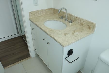 Apartamento para alugar com 80m², 2 quartos e 2 vagasBanheiro da Suíte