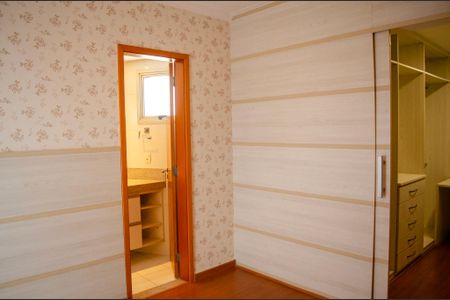 Apartamento à venda com 110m², 3 quartos e 2 vagas Apartamento à venda com 110m², 3 quartos e 2 vagasSuíte 3