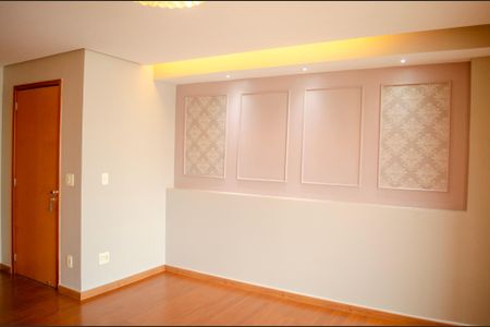 Apartamento à venda com 110m², 3 quartos e 2 vagas Apartamento à venda com 110m², 3 quartos e 2 vagasSala
