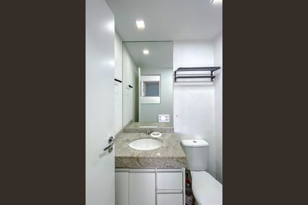 Apartamento para alugar com 50m², 2 quartos e 1 vaga Apartamento para alugar com 50m², 2 quartos e 1 vagaBanheiro