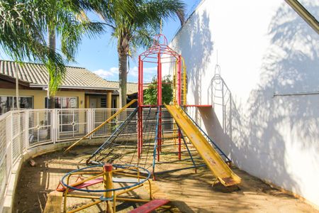 Casa de condomínio à venda com 88m², 2 quartos e 1 vagaÁrea comum - Playground
