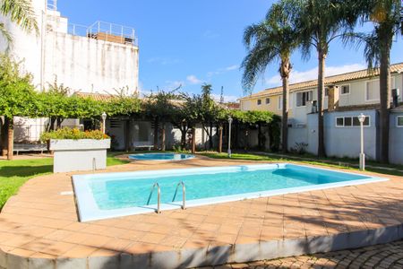 Casa de condomínio à venda com 88m², 2 quartos e 1 vagaÁrea comum - Piscina