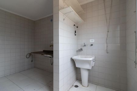 Apartamento para alugar com 70m², 2 quartos e 1 vaga Apartamento para alugar com 70m², 2 quartos e 1 vagaCozinha e Área de Serviço