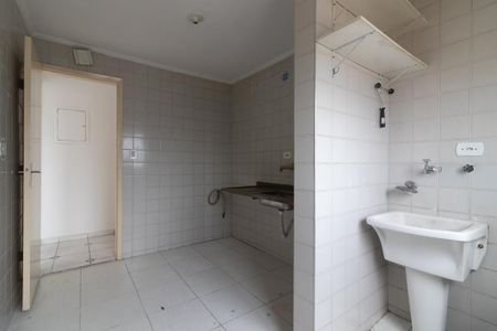 Apartamento para alugar com 70m², 2 quartos e 1 vaga Apartamento para alugar com 70m², 2 quartos e 1 vagaCozinha e Área de Serviço