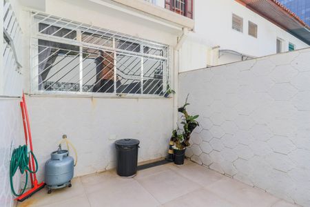 Casa à venda com 145m², 3 quartos e 2 vagas Casa à venda com 145m², 3 quartos e 2 vagasChurrasqueira/Quintal