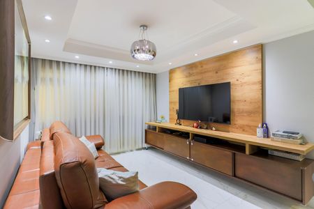 Casa à venda com 145m², 3 quartos e 2 vagas Casa à venda com 145m², 3 quartos e 2 vagasSala