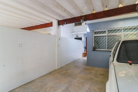 Casa à venda com 145m², 3 quartos e 2 vagas Casa à venda com 145m², 3 quartos e 2 vagasGaragem