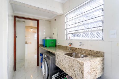 Casa à venda com 145m², 3 quartos e 2 vagas Casa à venda com 145m², 3 quartos e 2 vagasÁrea de Serviço