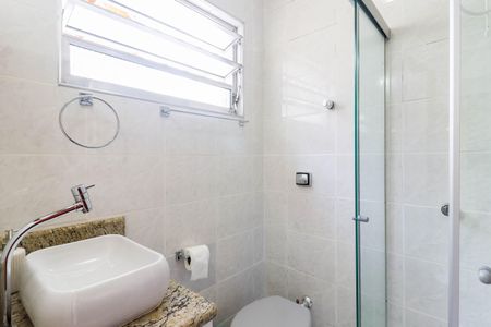 Casa à venda com 145m², 3 quartos e 2 vagas Casa à venda com 145m², 3 quartos e 2 vagasBanheiro 2