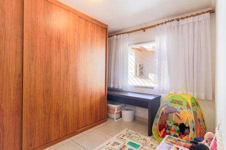 Casa à venda com 145m², 3 quartos e 2 vagas Casa à venda com 145m², 3 quartos e 2 vagasQuarto 3