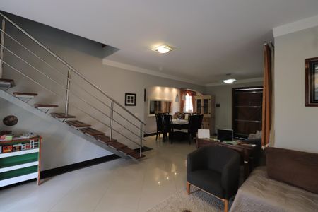 Sala de casa à venda com 3 quartos, 660m² em Jardim Textil, São Paulo