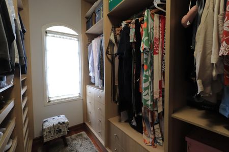 Casa à venda com 660m², 3 quartos e 6 vagasCloset da suíte 3