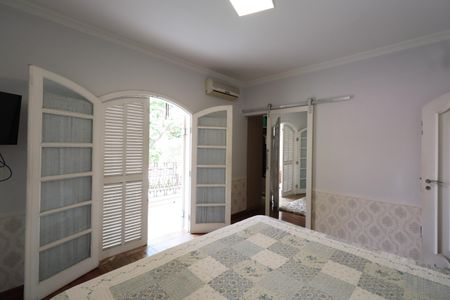 Casa à venda com 660m², 3 quartos e 6 vagasSuíte 3