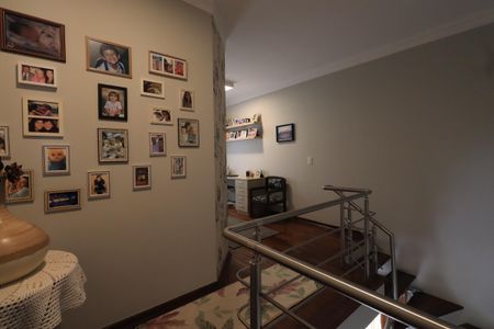 Casa à venda com 660m², 3 quartos e 6 vagasEscritório