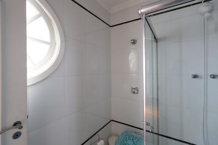 Casa à venda com 660m², 3 quartos e 6 vagasBanheiro da Suíte 1