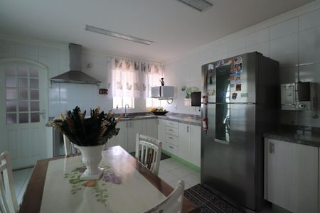 Casa à venda com 660m², 3 quartos e 6 vagasCozinha