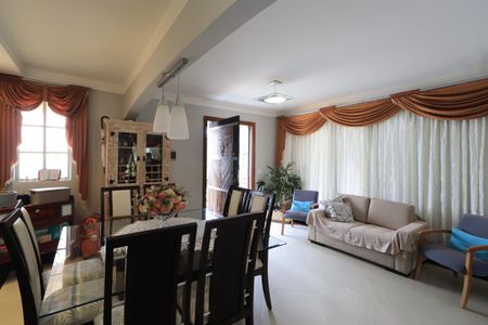 Casa à venda com 660m², 3 quartos e 6 vagasSala de Jantar