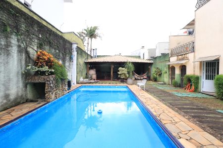 Casa à venda com 660m², 3 quartos e 6 vagasPiscina
