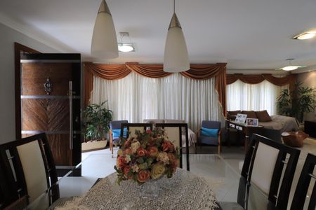 Casa à venda com 660m², 3 quartos e 6 vagasSala de Jantar