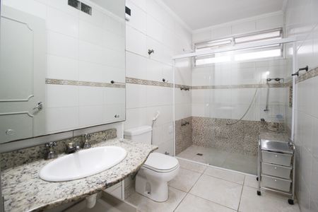 Apartamento à venda com 109m², 3 quartos e 1 vaga Apartamento à venda com 109m², 3 quartos e 1 vagaBanheiro