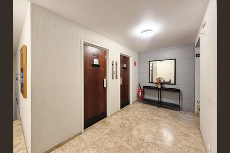 Hall de apartamento à venda com 3 quartos, 109m² em Itaim Bibi, São Paulo