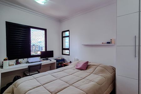 Apartamento à venda com 97m², 3 quartos e 3 vagasQuarto 2