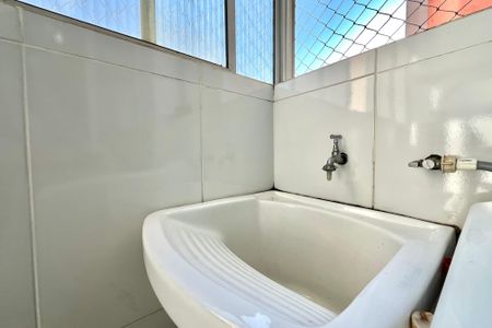 Apartamento à venda com 160m², 3 quartos e 1 vagaÁrea de Serviço