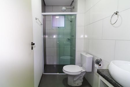 Banheiro de apartamento para alugar com 1 quarto, 35m² em Vila Ema, São Paulo