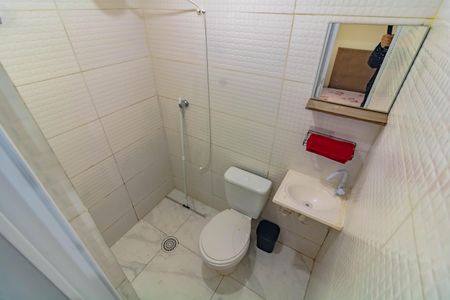 Banheiro de kitnet/studio para alugar com 1 quarto, 22m² em Jardim Oriental, São Paulo