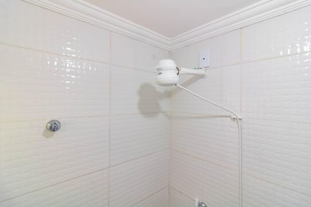 Banheiro de kitnet/studio para alugar com 1 quarto, 22m² em Jardim Oriental, São Paulo