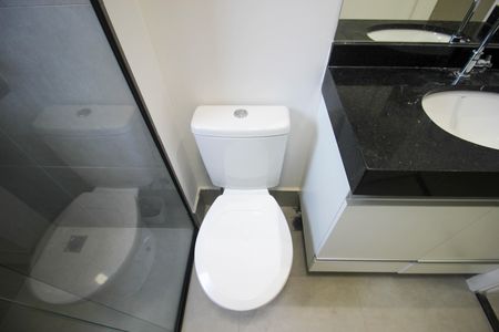 Apartamento para alugar com 85m², 2 quartos e 2 vagas Apartamento para alugar com 85m², 2 quartos e 2 vagasBanheiro da Suíte