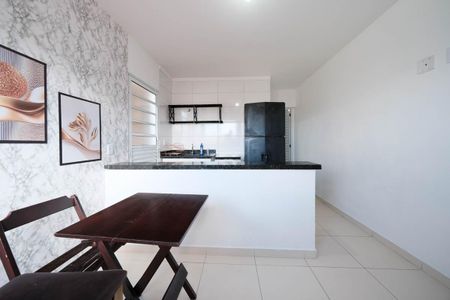 Sala/Cozinha de casa para alugar com 1 quarto, 40m² em Vila Dalila, São Paulo