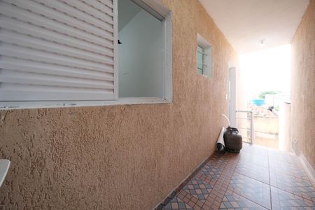 Casa para alugar com 40m², 1 quarto e sem vagaÁrea de Serviço