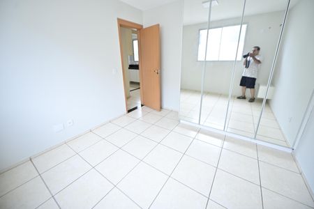 Quarto 1 de apartamento para alugar com 2 quartos, 56m² em Residencial Aquários, Goiânia