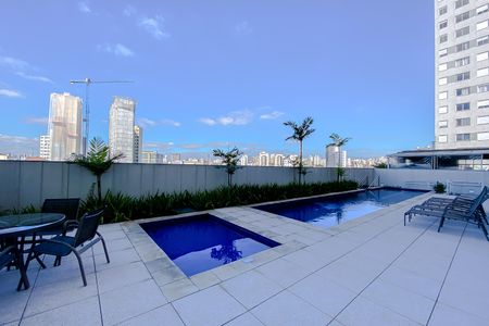 Apartamento à venda com 46m², 1 quarto e 1 vagaÁrea comum - Piscina
