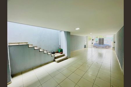 Casa para alugar com 226m², 3 quartos e 3 vagasGaragem