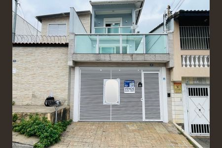 Casa para alugar com 226m², 3 quartos e 3 vagasFachada + Placa