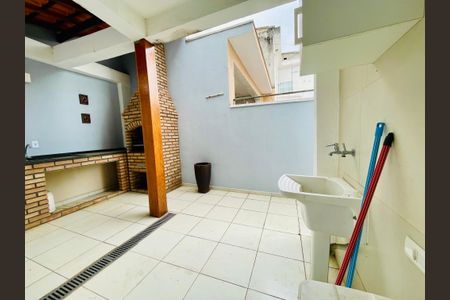 Casa para alugar com 226m², 3 quartos e 3 vagasÁrea de Serviço