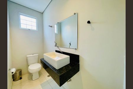 Casa para alugar com 226m², 3 quartos e 3 vagasLavabo