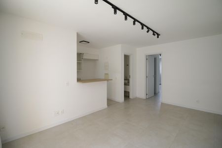 Sala de apartamento para alugar com 1 quarto, 63m² em Barra Olímpica, Rio de Janeiro