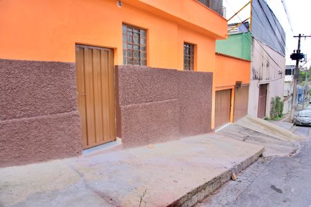 Casa para alugar com 75m², 2 quartos e 1 vagaFachada da Casa