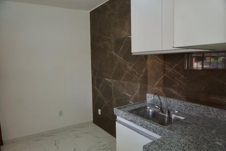 Casa para alugar com 75m², 2 quartos e 1 vagaCozinha