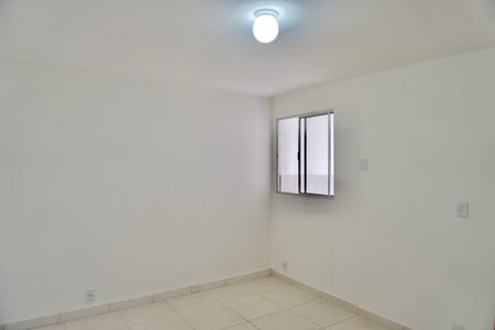 Casa para alugar com 75m², 2 quartos e 1 vagaQuarto 1