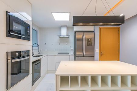 Apartamento à venda com 72m², 2 quartos e 1 vaga Apartamento à venda com 72m², 2 quartos e 1 vagaCozinha