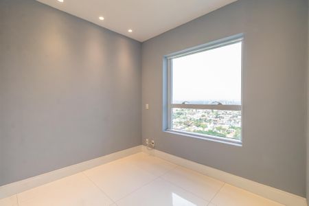 Suíte 1 de apartamento para alugar com 2 quartos, 72m² em Empresarial 18 do Forte, Barueri