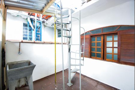 Casa para alugar com 170m², 3 quartos e 1 vagaÁrea de Serviço