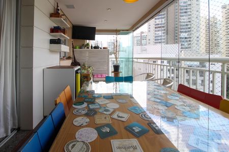Apartamento à venda com 127m², 3 quartos e 2 vagas Apartamento à venda com 127m², 3 quartos e 2 vagasVaranda da Sala